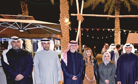 بالفيديو.. وزير التجارة دشّن «كشتة» المركز العلمي في أجواء تراثية