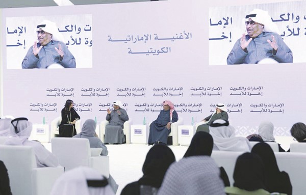 أنور عبدالله وإبراهيم جمعة وخالد ناصر استعرضوا التعاون الفني ضمن أسبوع الإمارات والكويت.. إخوة للأبد 