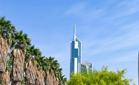 «الأرصاد»: طقس دافئ مع فرصة ضئيلة لأمطار متفرقة..و«العظمى»: 24