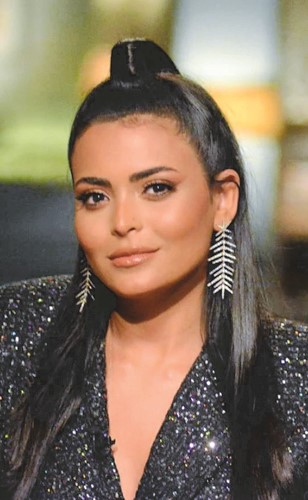 أسماء جلال.. تعتذر عن «الفهلوي»