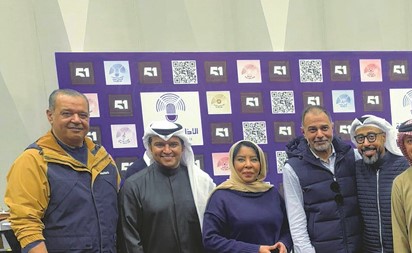السويدان والعمران «طاب سمرهم» مع العماني