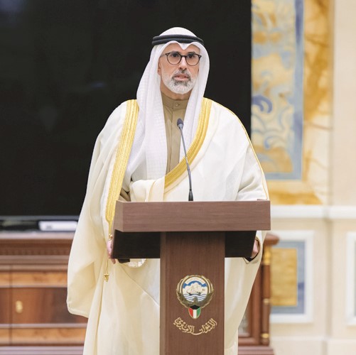 الشيخ جراح جابر الأحمد يؤدي اليمين الدستورية وزيرا للخارجية
