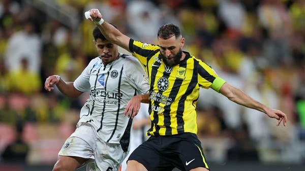 رسميًا.. الهلال يضم كريم بنزيمة قادماً من الاتحاد