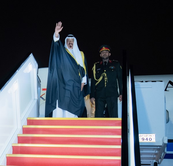 رئيس الوزراء غادر إلى الإمارات لترؤس وفد الكويت المشارك في القمة العالمية للحكومات