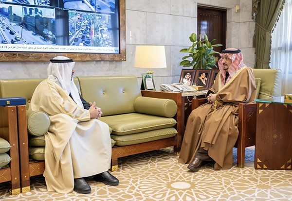 سفيرنا لدى السعودية يبحث مع أمير منطقة الرياض العلاقات الثنائية الوطيدة والمتجذرة