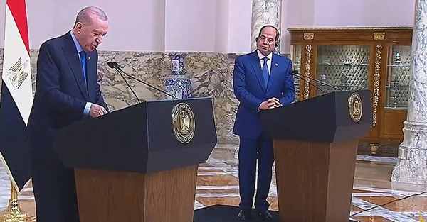 السيسي وأردوغان يؤكدان أهمية تنفيذ اتفاق وقف إطلاق النار في غزة بجميع مراحله