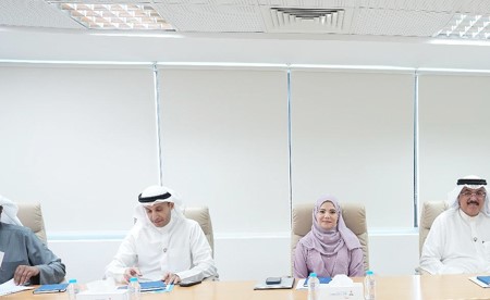 وزير التربية زار معهد التدريب المهني للمعلمين في عُمان