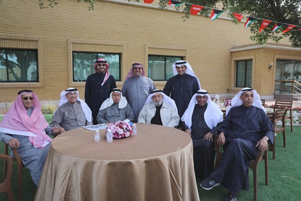 المستشار ضرار العسعوسي وصلاح العسعوسي وعدد من المدعوين في عزايز