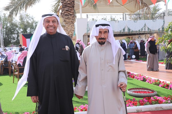 الشيخ علي الجابر والسفير جاسم المباركي
