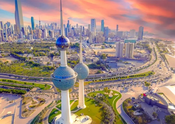 خبراء اقتصاديون: التقدم المحقق في برامج الإصلاح المالي انعكس إيجابياً على التصنيفات الدولية للكويت
