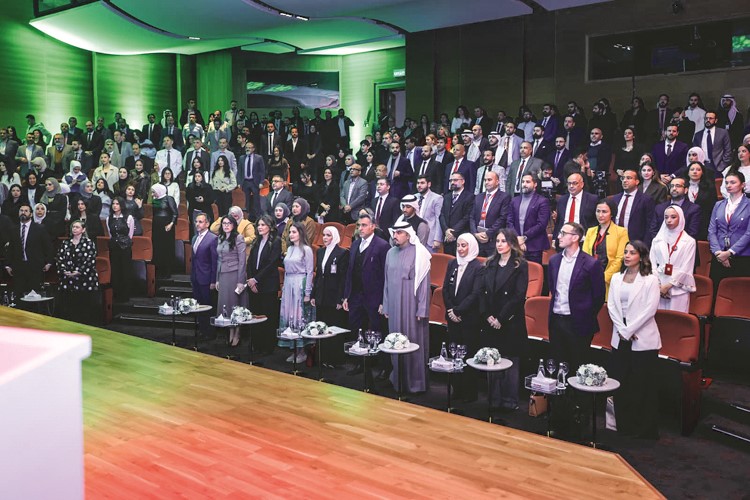  وياي و AUM يطلقان تحدي الابتكار الطلابي بالتعاون مع Plug and Play 