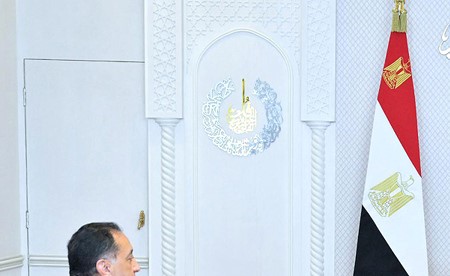 السيسي لمدبولي: ضرورة تحقيق الحكومة الجديدة أهداف الأمن القومي والتنمية الاقتصادية وبناء الإنسان