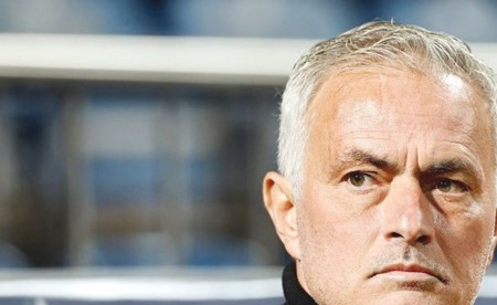 مورينيو مرشح لتدريب البرتغال بعد المونديال