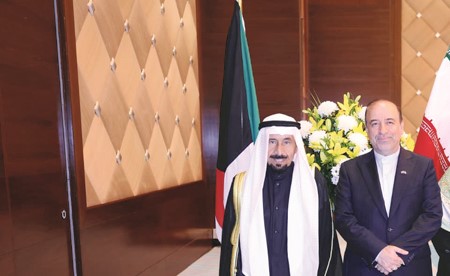 السفير الإيراني: حريصون على استقرار المنطقة.. والحوار المتكافئ أساس أي تفاوض