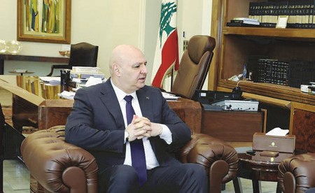 «الموسم الانتخابي» ينتظر تدشين الترشيحات