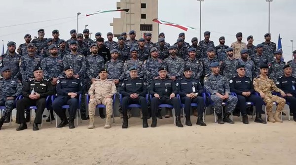 بالفيديو.. وكيل وزارة الداخلية يشهد حفل تخرّج 23 متدرباً من دورة «صاعقة القوات الخاصة»