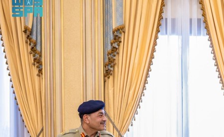 وزير الدفاع السعودي وقائد الجيش الباكستاني يؤكدان الشراكة الإستراتيجية الدفاعية بين البلدين