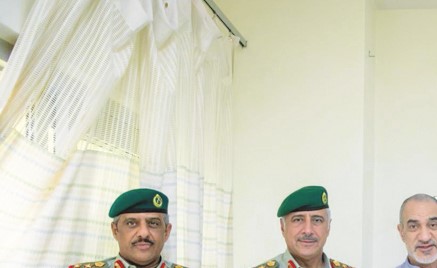 وكيل الحرس الوطني يطمئن على صحة النائب الأول