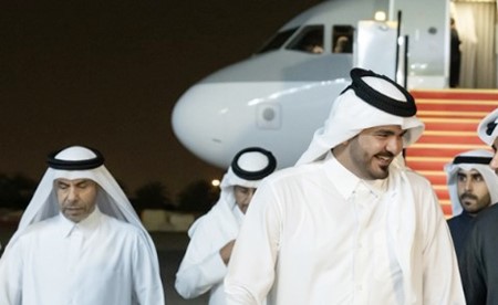 جوعان بن حمد وصل إلى البلاد
