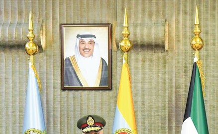 وزير الدفاع بحث تعزيز الجوانب العسكرية المشتركة مع رئيس الأركان المصري