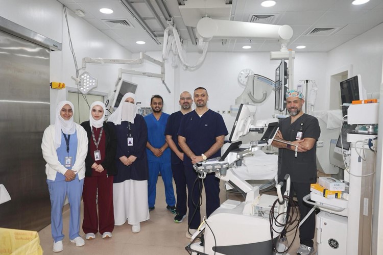 نجاح أول إجراء من نوعه في الكويت لعلاج التهاب المرارة دون جراحة عبر تقنية توصيل المرارة بالأمعاء الدقيقة