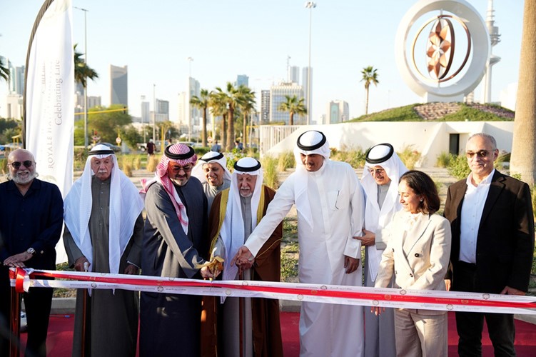 رئيس لجنة «مبادرات التنمية الخضراء» يفتتح النصب التذكاري والزراعات التجميلية على طريق الملك فيصل مع تقاطع الدائري الأول