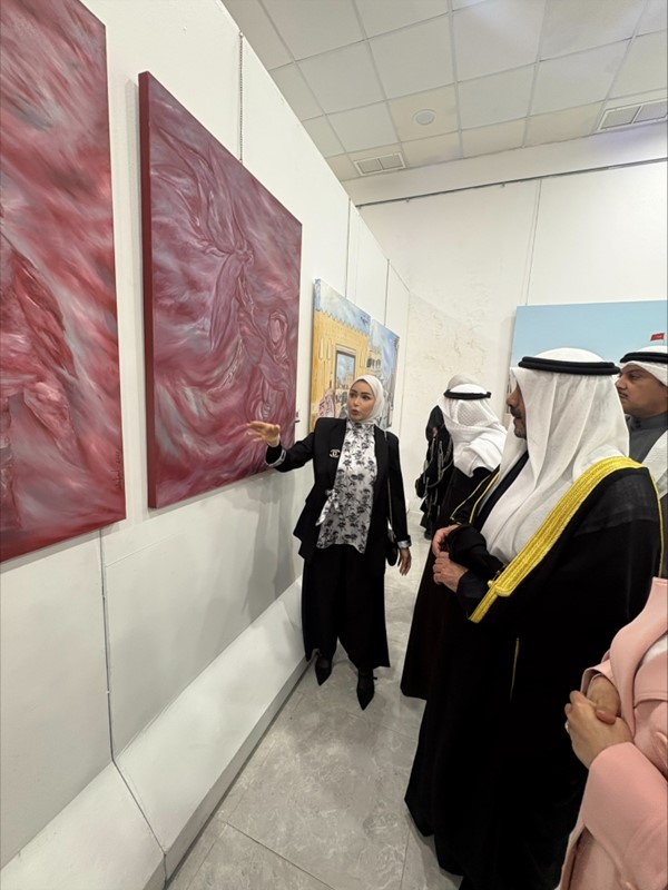  شرح بعض مضامين اللوحات المعروضة