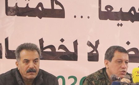 قائد «قسد» يشدد على ضرورة دمج جميع المؤسسات الكردية ضمن الدولة السورية