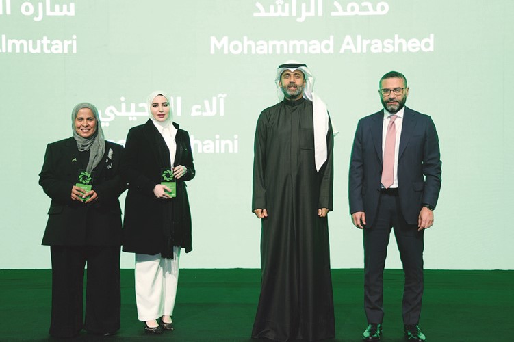 «بيت التمويل» يحتفي بموظفيه المتميزين عن 2025.. ضمن «قدها»