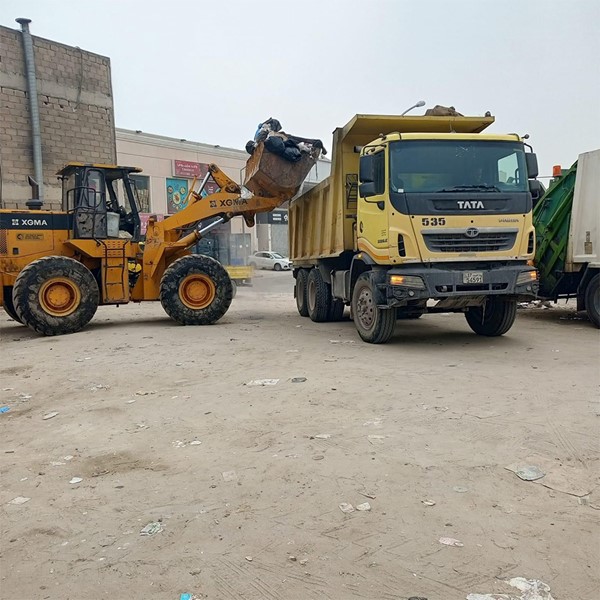 البلدية: رفع 32 درباً من المخلّفات بمحافظة مبارك الكبير