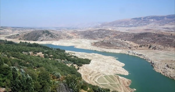 صورة عامة لمياه نهر الليطاني (محمود الطويل)
