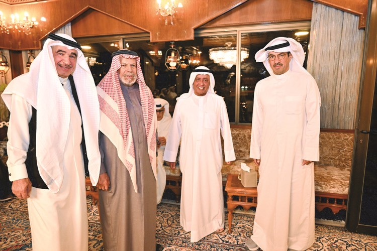 خالد البابطين وسعود البابطين وأسامة البابطين يهنئون بالشهر الفضيل