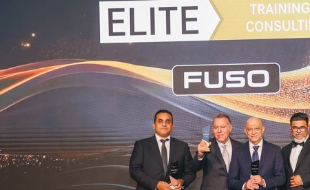 «مجموعة الملا» تحصد عدة جوائز مرموقة من «دايملر» للشاحنات بالشرق الأوسط وأفريقيا