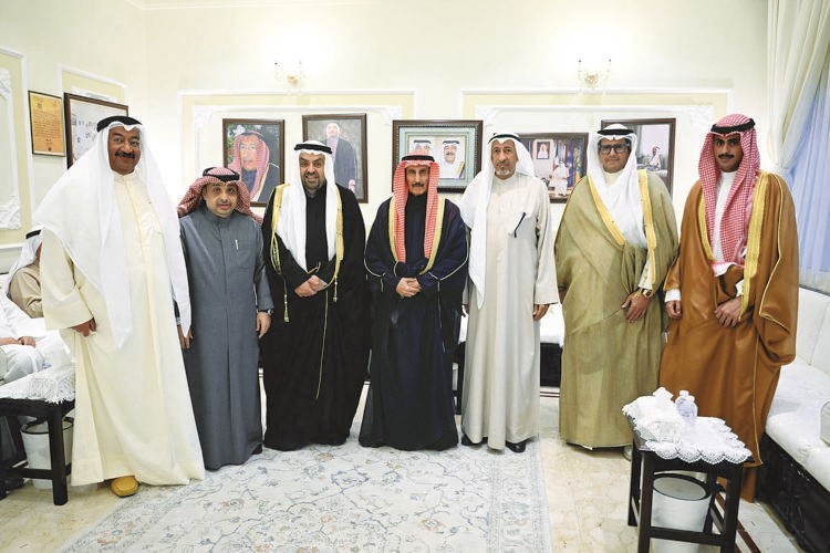 الشيخ د.إبراهيم الدعيج والشيخ خالد البدر يهنئان دغيشم الدغيشم وعبدالعزيز الدغيشم بشهر رمضان