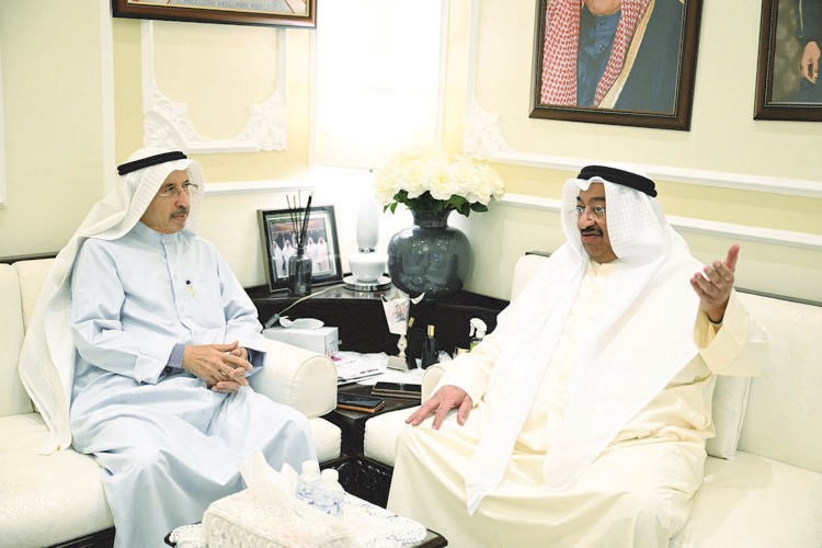 سامي النصف يهنئ عبدالعزيز الدغيشم بشهر رمضان