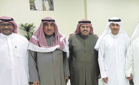 وزير الشباب والرياضة زار نادي الصليبخات