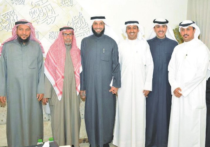 د.مبارك الطشة مباركا لوليد الدغر بمناسبة الشهر الفضيل