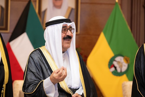 صاحب السمو يزور الرئاسة العامة للحرس: الحرص على جاهزية منظومات التسليح واعتماد أحدث التقنيات وتحديث المراكز المتخصصة وفق النظم العالمية