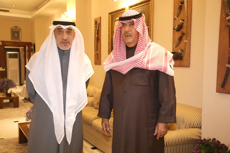 الشيخ فهد اليوسف مهنئا عبدالرحمن السالم