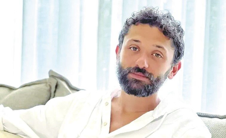 حقيقة اعتزال كريم عبدالعزيز