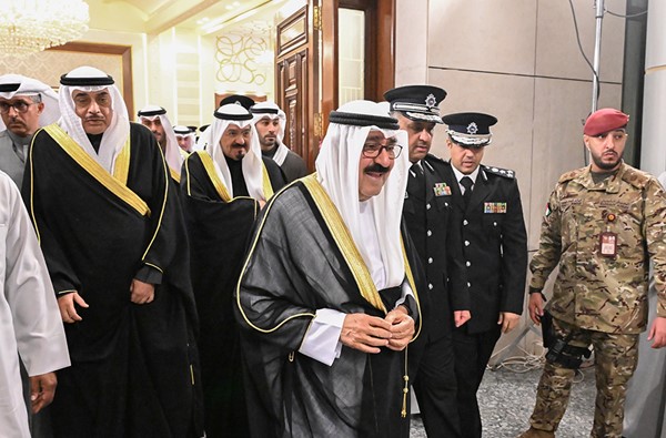 صاحب السمو يزور مبنى «الشيخ نواف الأحمد الجابر الصباح»: اليقظة الأمنية والتنسيق الميداني بين قطاعات «الداخلية» وتطبيق القانون على الجميع بحزم وعدل وحياد