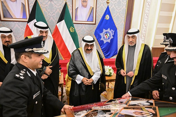صاحب السمو يزور مبنى «الشيخ نواف الأحمد الجابر الصباح»: اليقظة الأمنية والتنسيق الميداني بين قطاعات «الداخلية» وتطبيق القانون على الجميع بحزم وعدل وحياد
