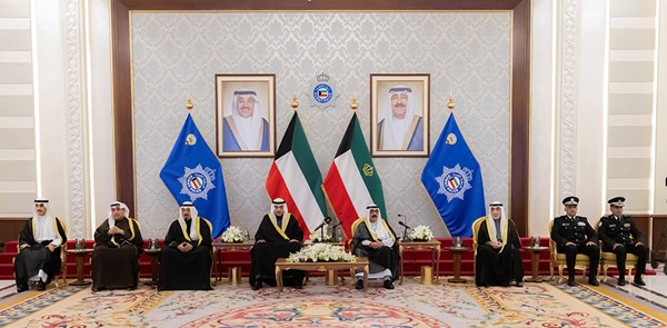 صاحب السمو يزور مبنى «الشيخ نواف الأحمد الجابر الصباح»: اليقظة الأمنية والتنسيق الميداني بين قطاعات «الداخلية» وتطبيق القانون على الجميع بحزم وعدل وحياد