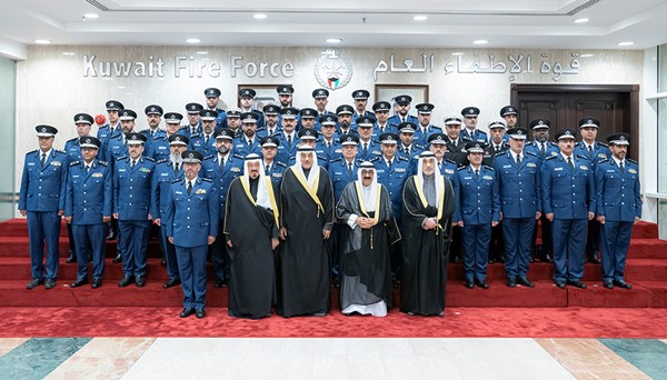 صاحب السمو يزور رئاسة قوة الإطفاء العام: رفع مستوى الوعي الرقمي لدى القوة ومواكبة التطورات التقنية وتكثيف الجولات الميدانية