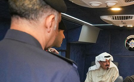 رئيس مجلس الوزراء يرعى ويحضر افتتاح المعرض العسكري بمناسبة الاحتفال بالأعياد الوطنية