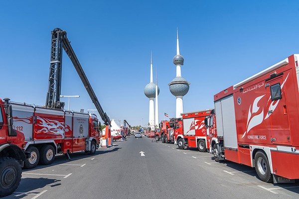 رئيس مجلس الوزراء يرعى ويحضر افتتاح المعرض العسكري بمناسبة الاحتفال بالأعياد الوطنية