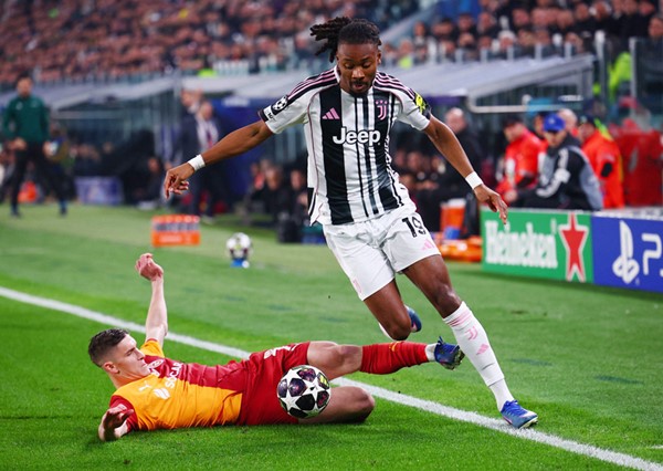 دوري أبطال أوروبا.. ريال مدريد يعبر بنفيكا بصعوبة.. وجزائية قاتلة تصعد بأتالانتا وتقهر دورتموند