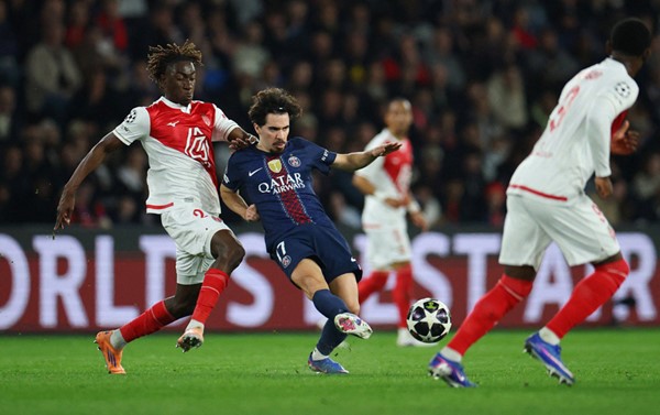 دوري أبطال أوروبا.. ريال مدريد يعبر بنفيكا بصعوبة.. وجزائية قاتلة تصعد بأتالانتا وتقهر دورتموند