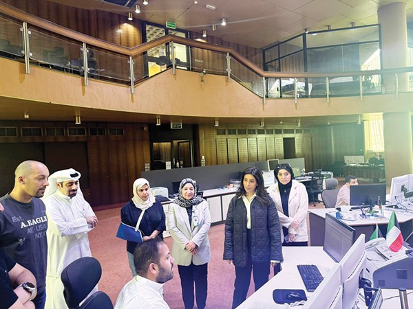 جانب من زيارة الوزيرة المشعان