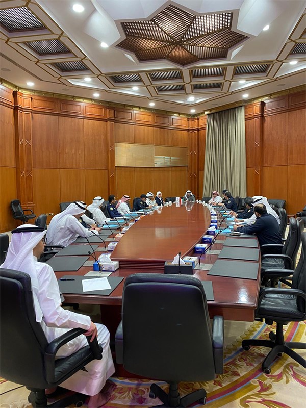 «الجمارك» : مراجعة خطط الطوارئ وآليات الاستجابة السريعة وتعزيز التنسيق بين مختلف القطاعات الجمركية لمواجهة التحديات الأمنية واللوجستية